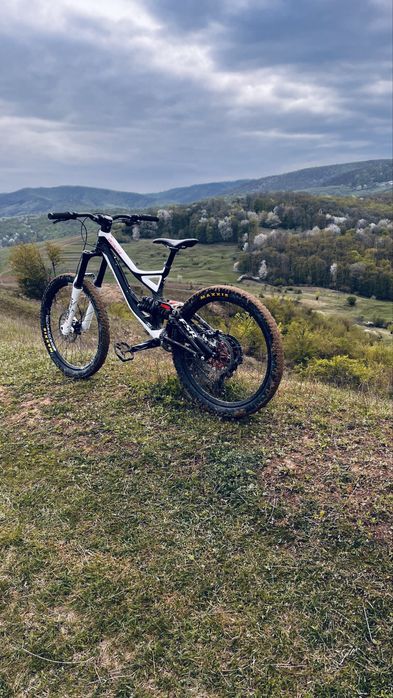 Vând Specialized Demo 8 I – 2012