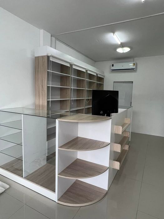 Mebel na zakaz. Polka, vitrina, stelaj, shkaf, apteka, ofisni mebel.