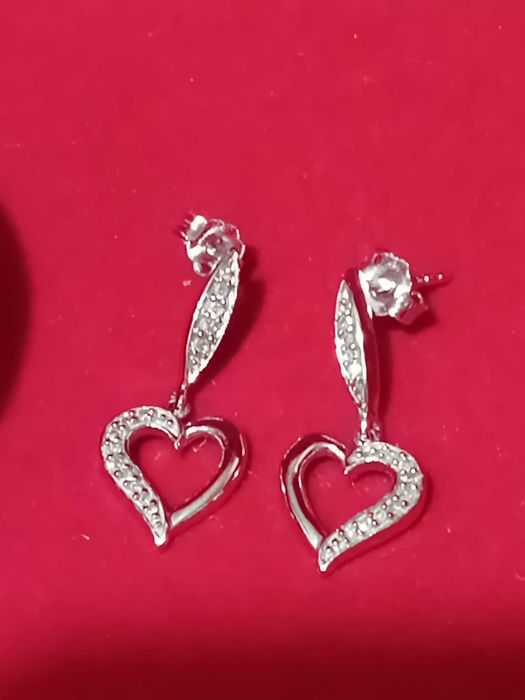 Златни обеци сърца с диаманти