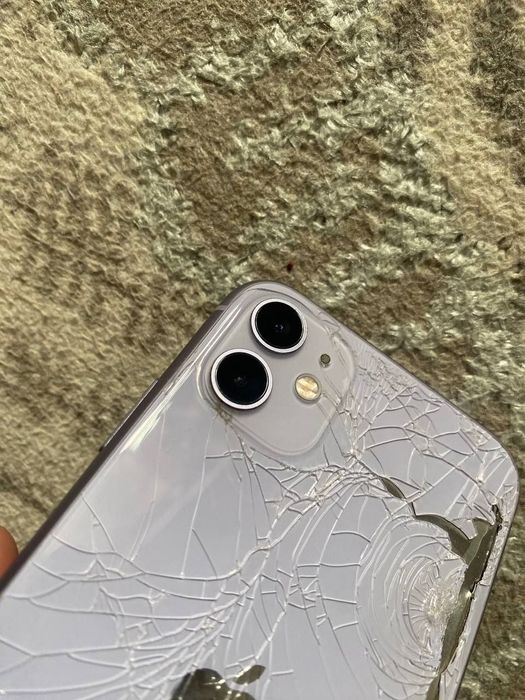 Iphone 11 128гб.