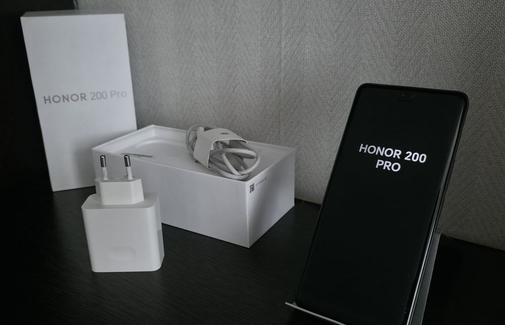 Смартфон Honor 200 Pro