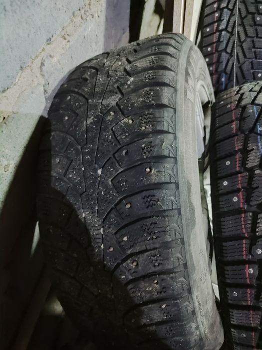 Продам резину 205 55 r16