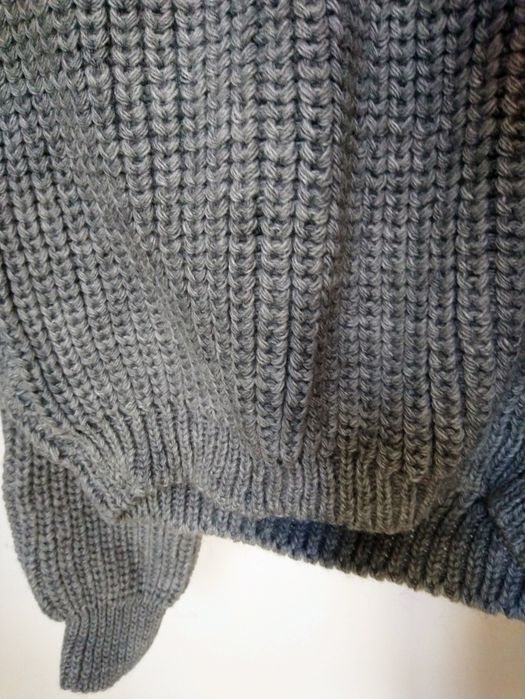 Топл зимен пуловер размер М-XL