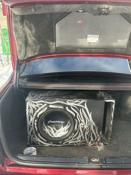 Сабвуфер активный