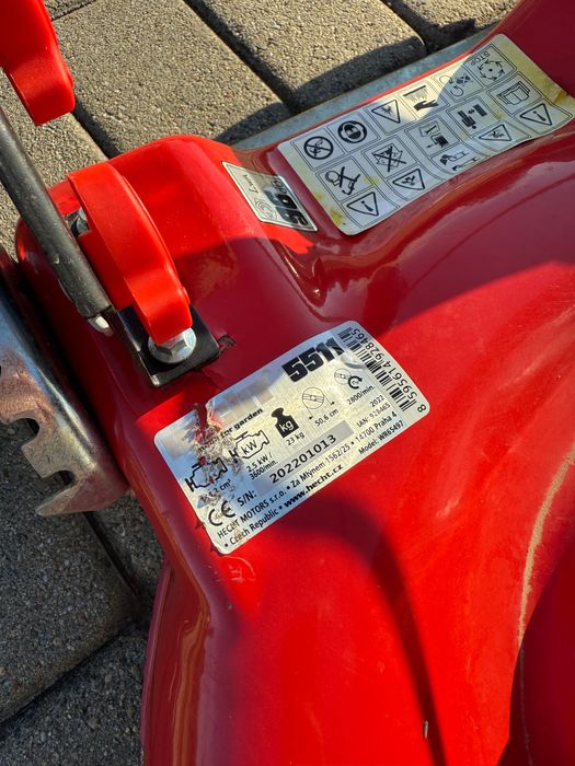 HECHT 5511 C - Mașină de tuns iarba, pe benzină