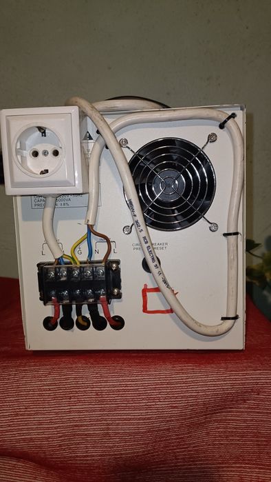 Stabilizator Tensiune Regulator Curent