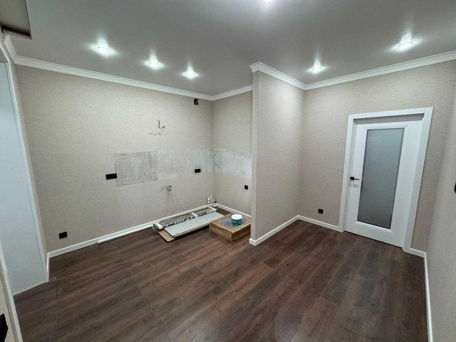 2 комнатная ,крыша двускатная