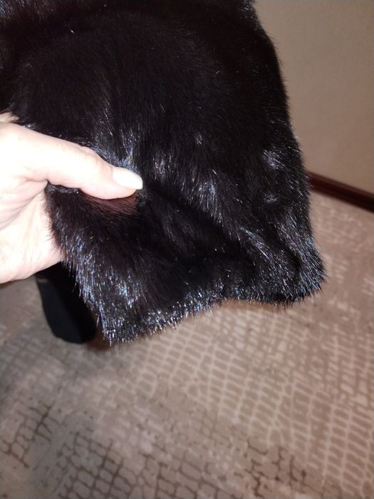 Продам норковую шубу