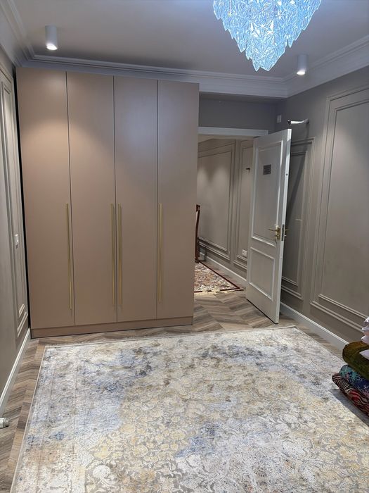 Продается 3-комнатная квартира в Юнусабодском районе, Ц-4