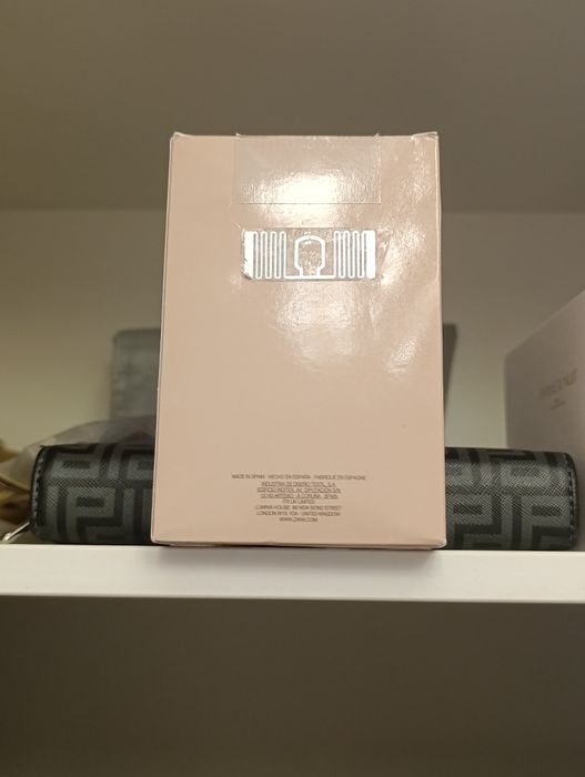 Привозной парфюм женский Zara