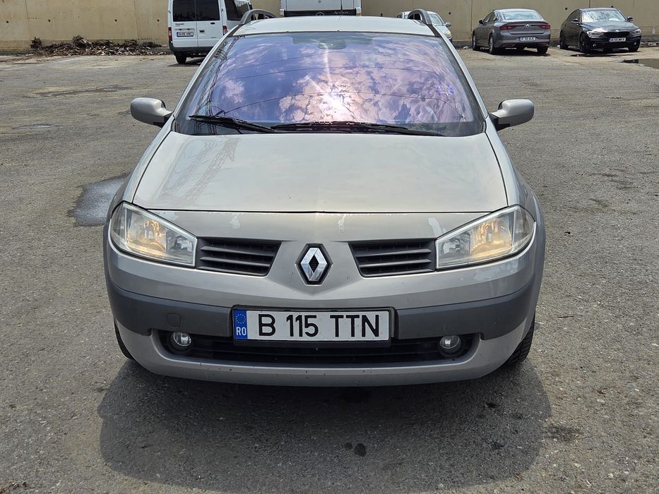 RENAULT Megane