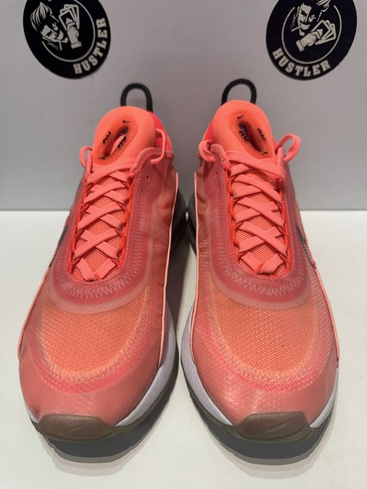 Маратонки NIKE AIR MAX 2090. Номер 40