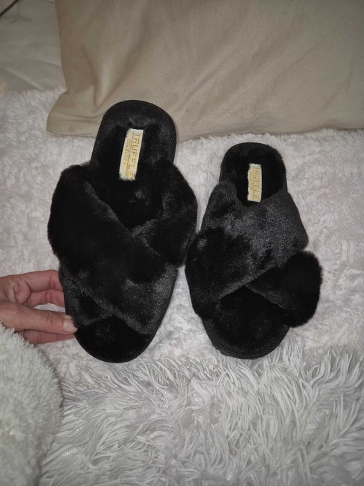 Papuci casă damă noi Truffle Collection mărime S 36/37