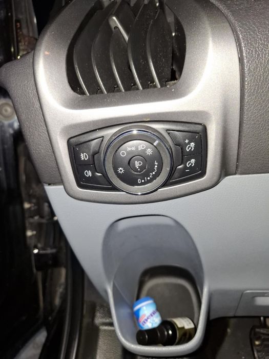 Vând Ford transit custom