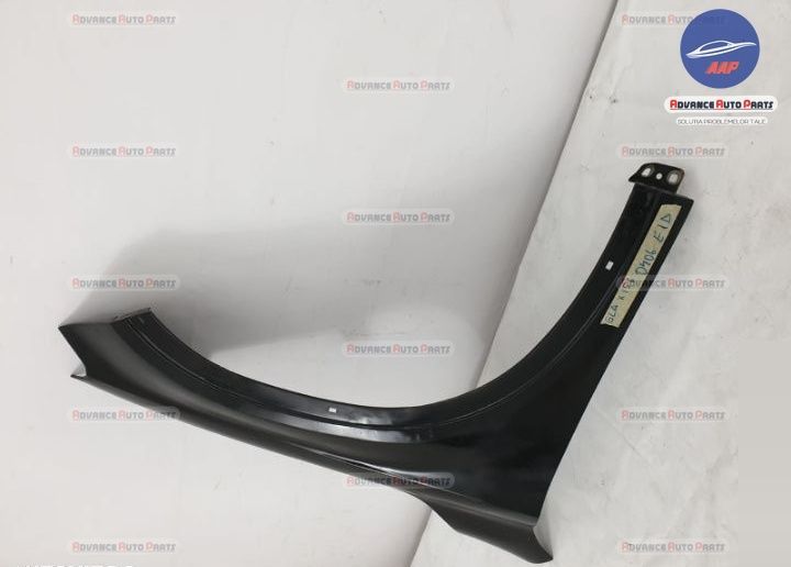 Десен калник в добро състояние Мерцедес-Бенц / Mercedes-Benz GLA-Class