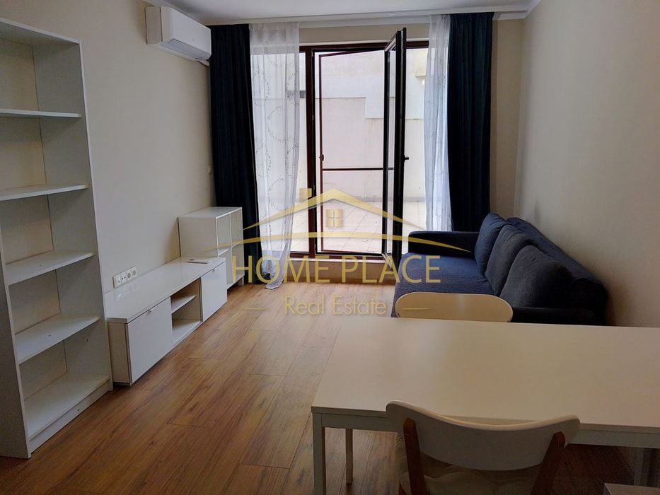 Просторен двустаен апартамент в района на Бриз