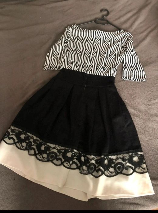 rochie eleganta cu maneci 3sferturi marimea S/M