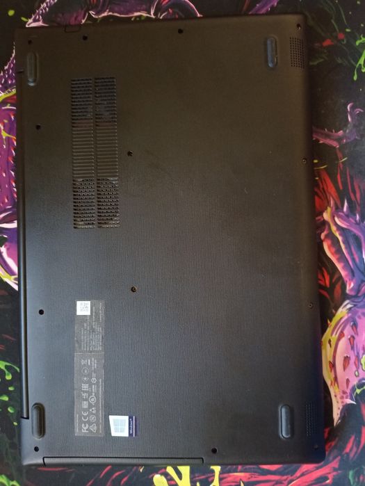 Laptop Lenovo AMD A9-9425, RAM 8gb dd4, ssd 256gb