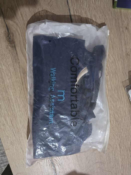 Продам новый круг и держатель при ходьбе малыша