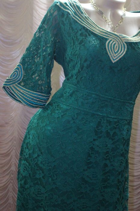 Продам вечерние платья