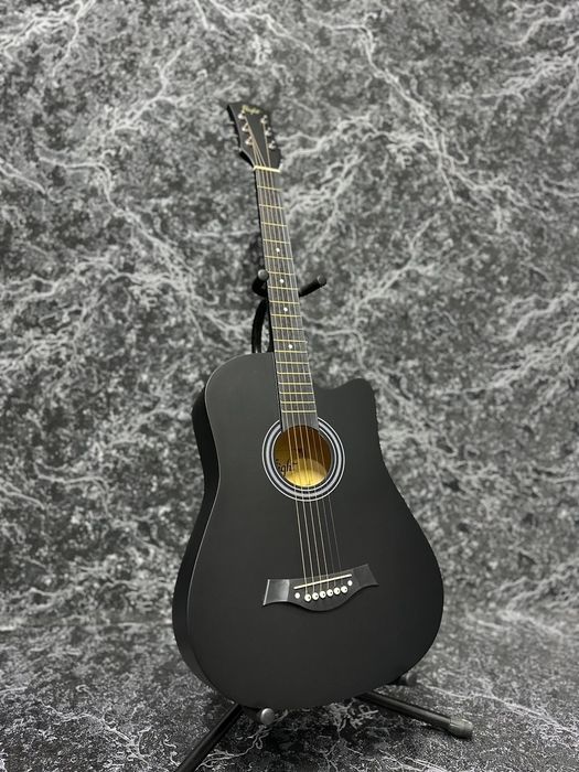 Gitara akustika skidka