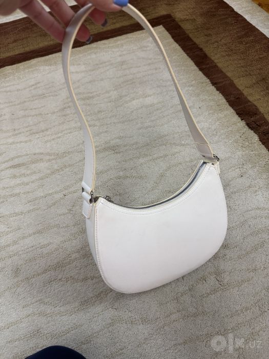 Белая сумка H&M иии