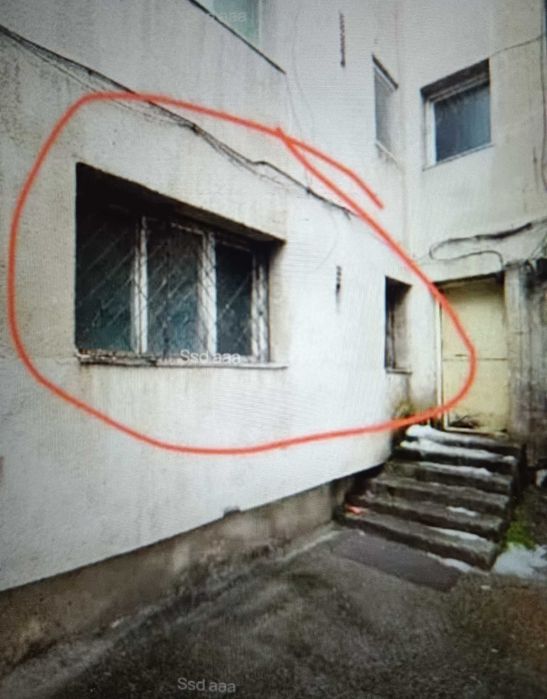 Apartament parter spatios 3 camere .