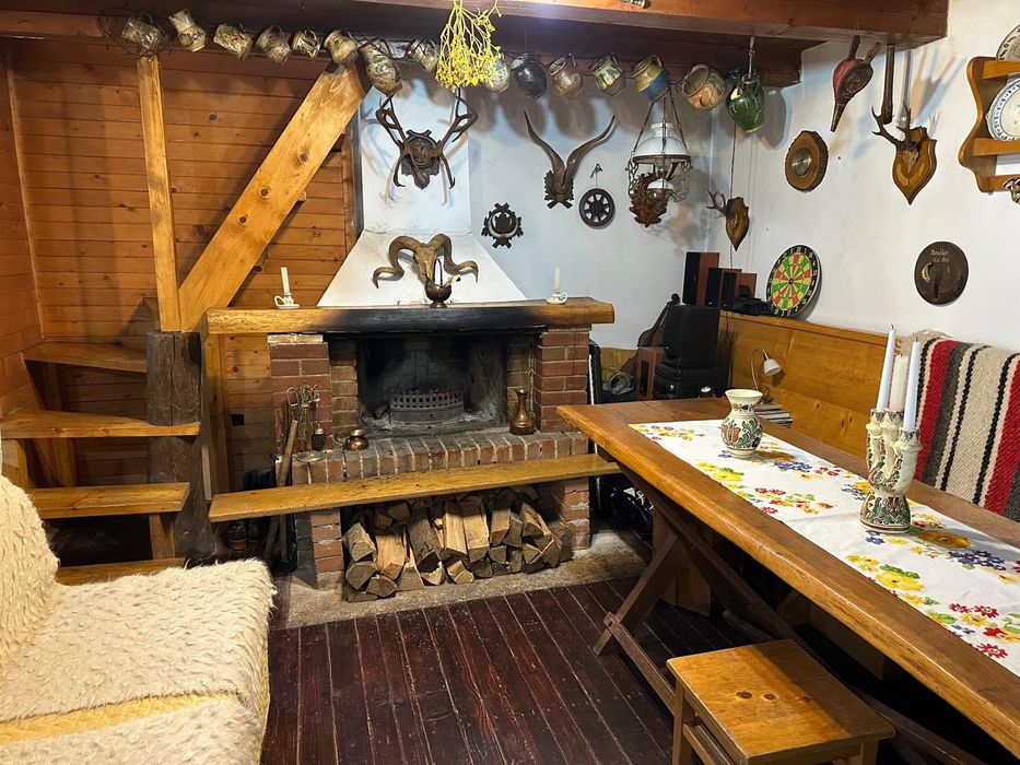 Cabana Marisel Cluj pe malul râului