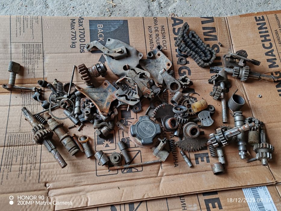 Продам запчасти Ява 634-638