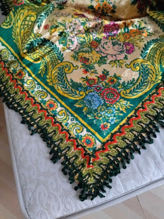 Шалте  с красиви багри