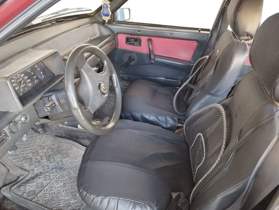 Лада зудлик билан сотилади