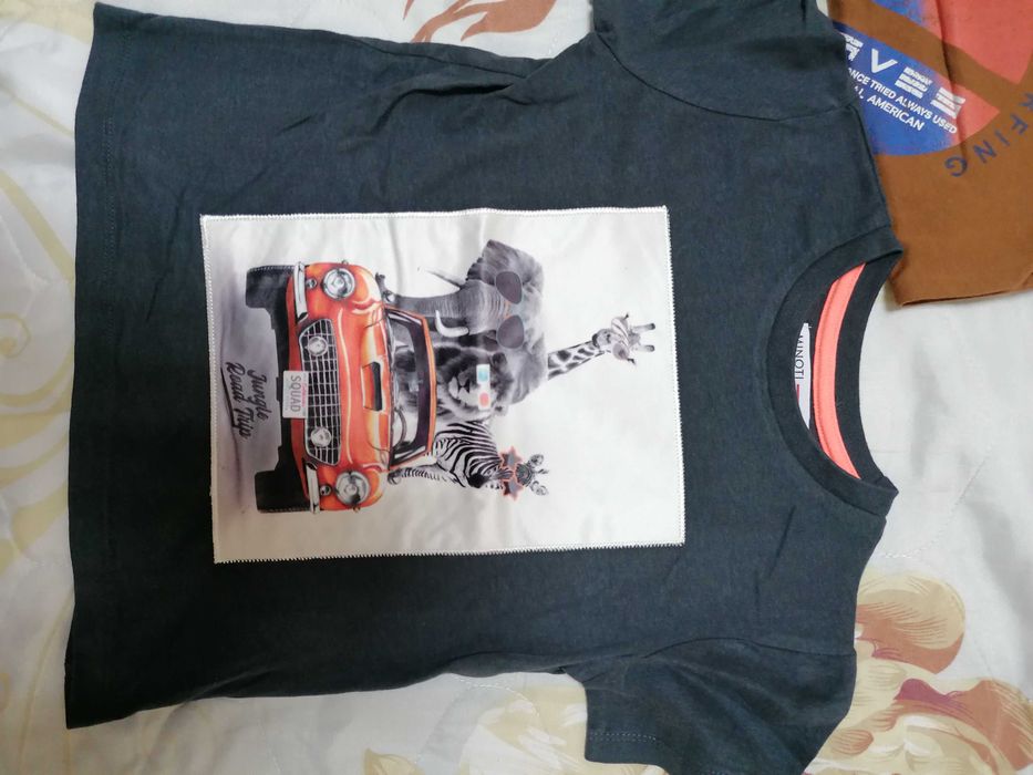 Тениски момче, размер до 110 Детско яке 10 лв, размер 104-110