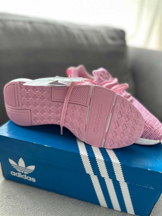 Дамски маратонки Adidas 38 и2/3