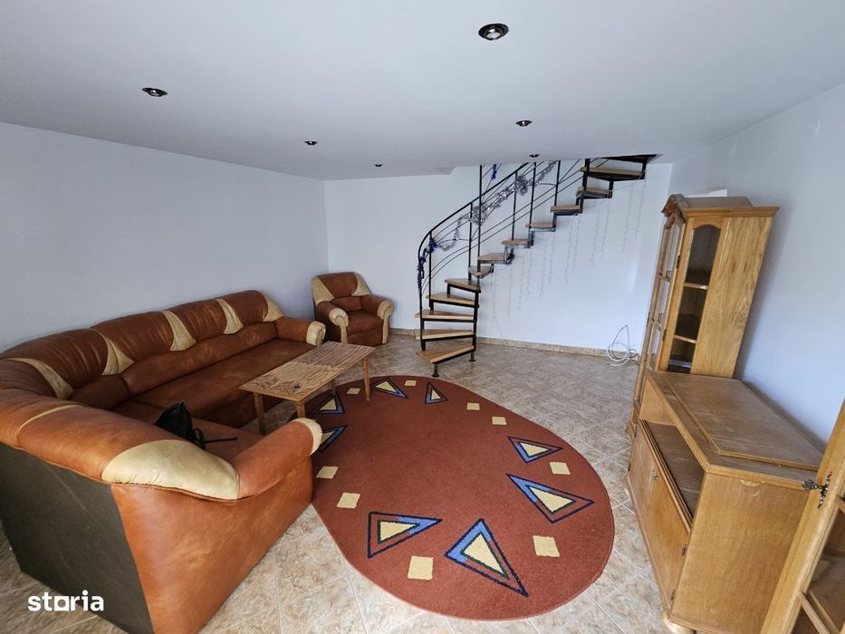 Garsoniera et3/3 Mansardata 3 Camere P+M cca 85mp Zona Lidl Centru