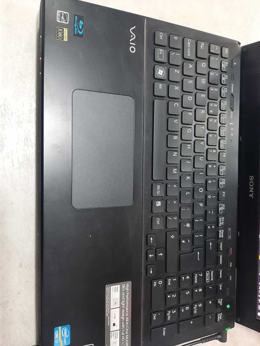 Лаптоп Sony Vaio ,Win 10 Pro, 500GB , 8 Ram, Core i7 , 1080HD