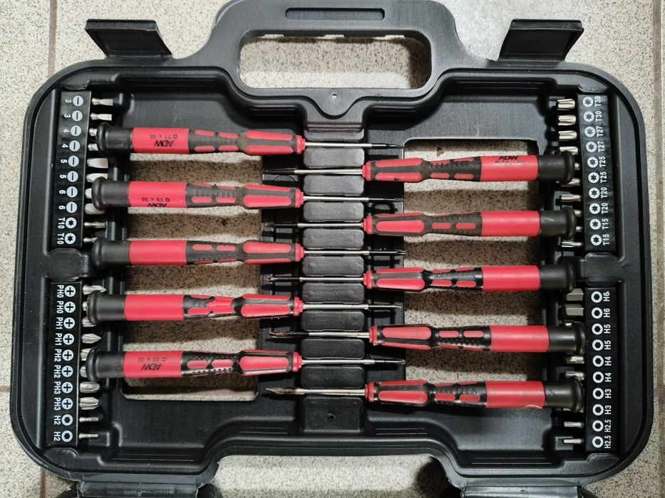 cutie/troler/trusa/geanta scule cu 166 piese