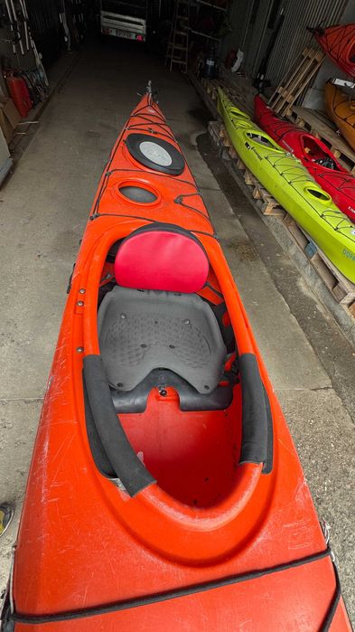 Каяк Wilderness Systems TSUNAMI 160 с рул