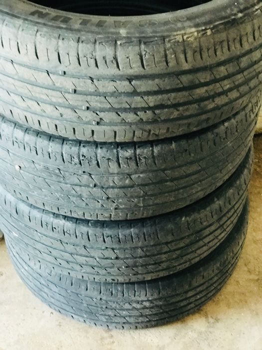 Продам комплект шин