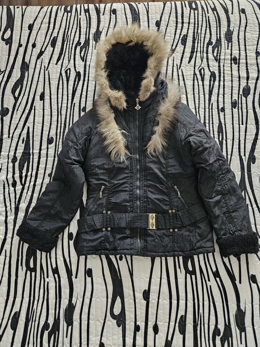 Geacă groasă pentru vreme rece