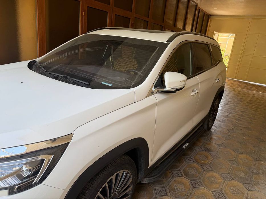 Jetour X90 plus sotiladi