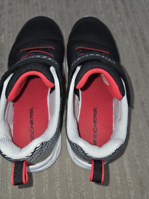 Маратонки Skechers