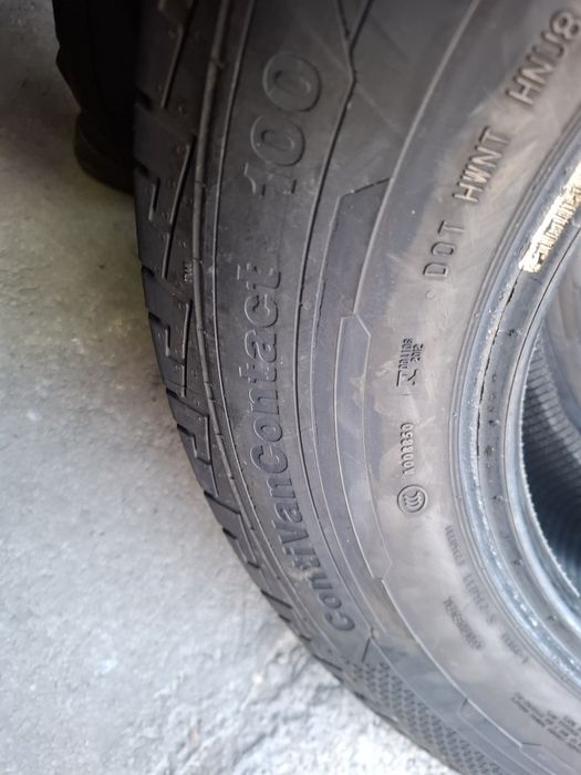 215 70 15с 2броя дот 3318 Continental  гумите са карани 1000км цената е за 1бр