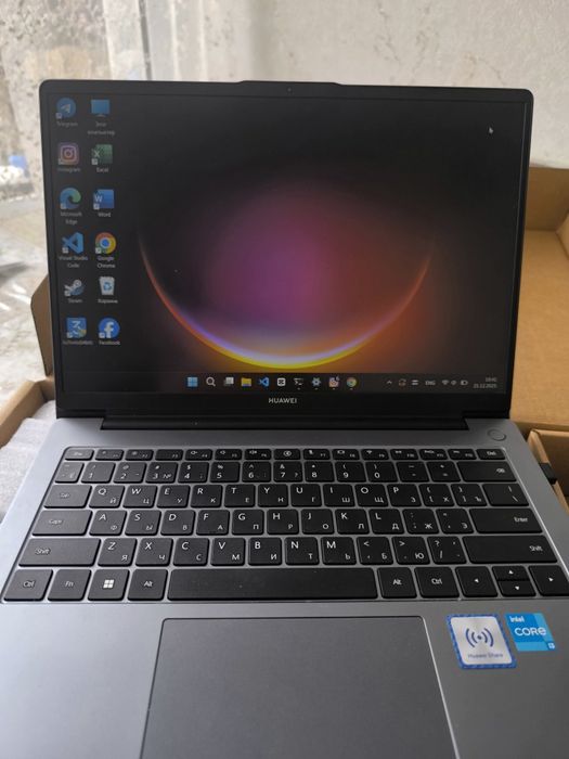 Huawei Matebook i3