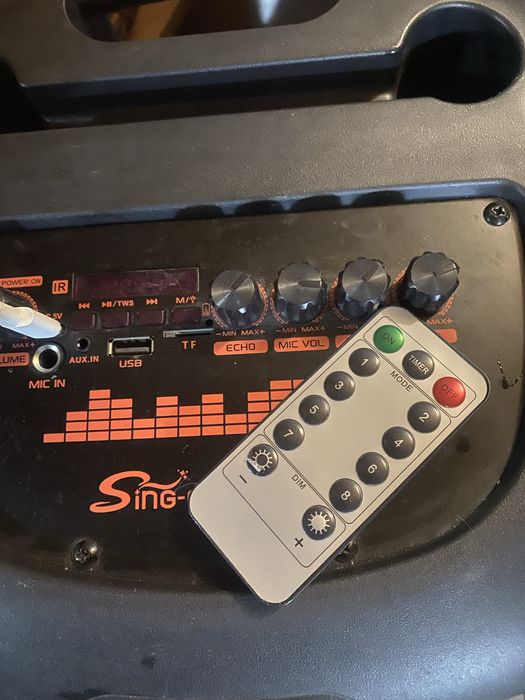 Продам колонку с микрофоном