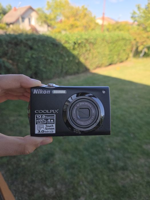 Nikon Coolpix S4000 negru