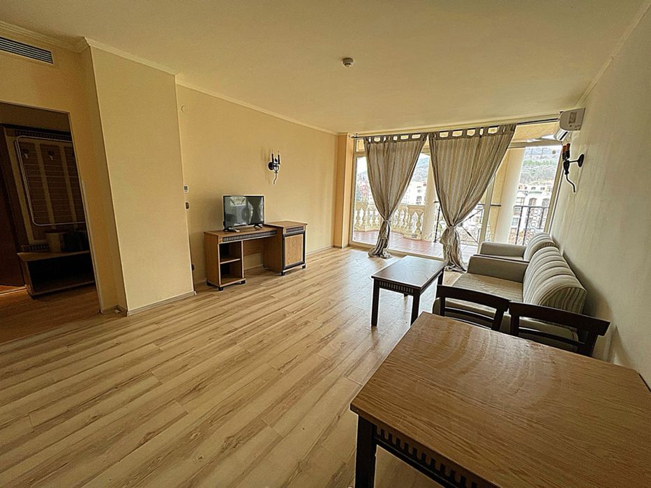 Продава се Двустаен апартамент в к.к. Елените - 77 кв.м за 663 €/кв.м - Снимка #2