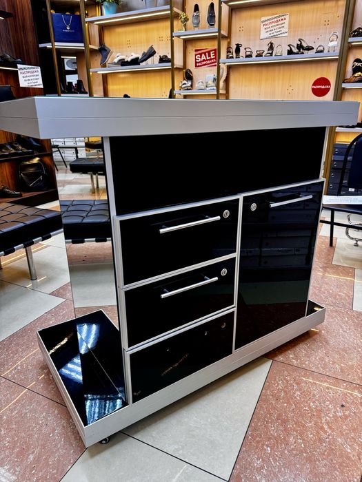 Продам торговое оборудование