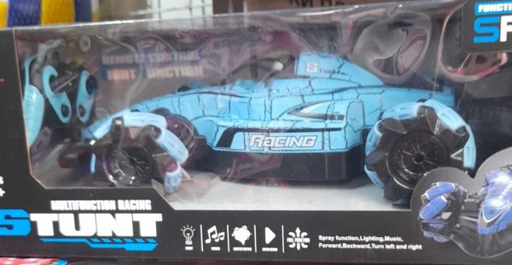 Кола с дистанционно управление, Звук и светлини