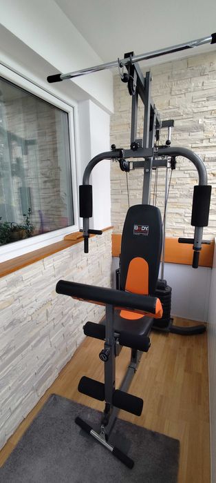Apartament 2 camere de vânzare – Buhuși, zonă centrală