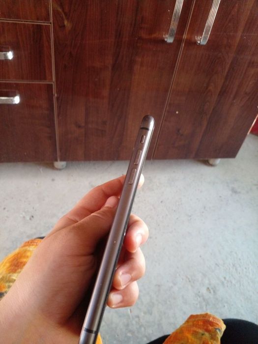 Iphone 11 ideal holatda